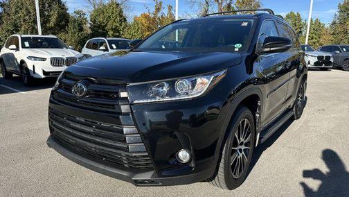 2017 Toyota Highlander SE