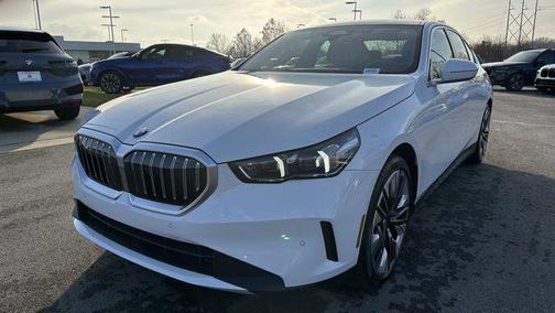 2025 BMW 530 i xDrive