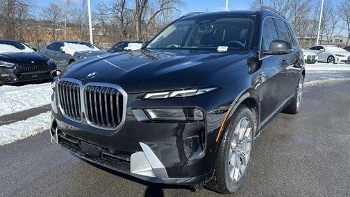 Black Sapphire Metallic 2025 BMW X7 xDrive40i