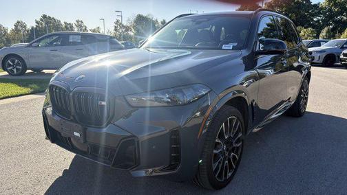 2025 BMW X5 M60i