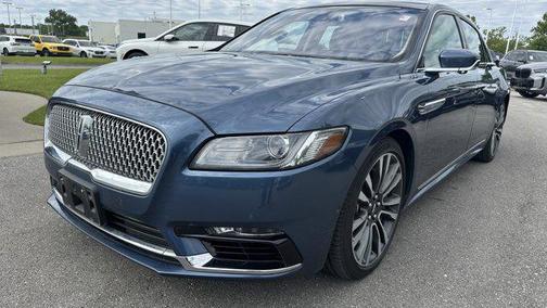 BLUE DIAMOND METALLIC 2018 Lincoln Continental Reserve