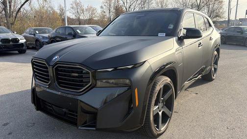 Mineral White Metallic 2023 BMW XM Sports Activity Vehicle