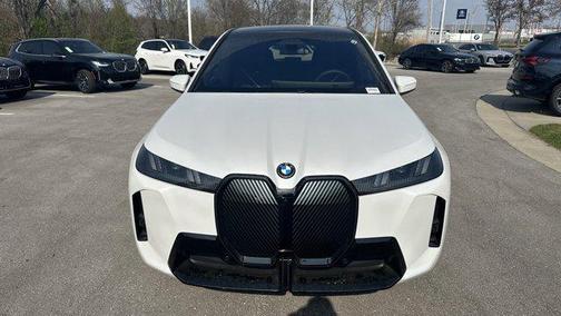 Mineral White Metallic 2026 BMW iX xDrive60