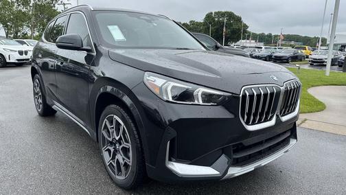 Black Sapphire Metallic 2026 BMW X1 xDrive28i
