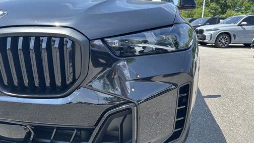 Black Sapphire Metallic 2026 BMW X5 xDrive40i