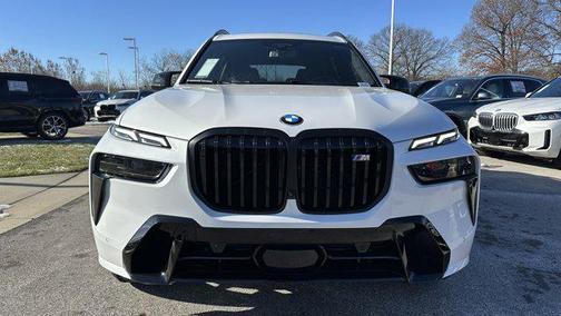 2026 BMW X7 M60i