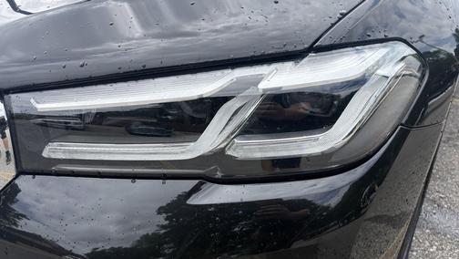 Black Sapphire Metallic 2021 BMW 530 xDrive