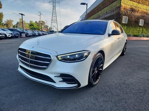 MANUFAKTUR Diamond White 2023 Mercedes-Benz S-Class