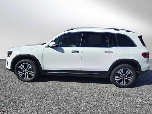 2025 Mercedes-Benz GLB 250 