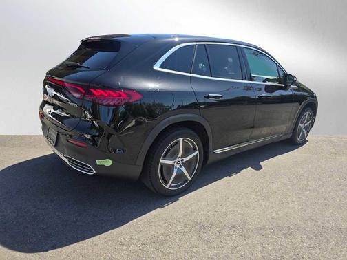 Obsidian Black Metallic 2023 Mercedes-Benz EQE 350