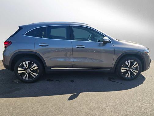 2025 Mercedes-Benz GLA 250 
