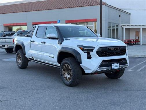 2025 Toyota Tacoma Hybrid Trailhunter