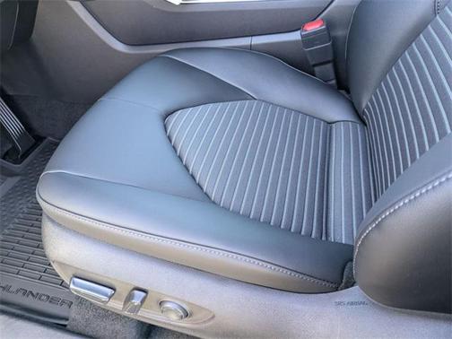 2025 Toyota Highlander XSE