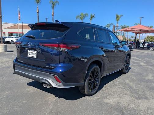 2025 Toyota Highlander XSE