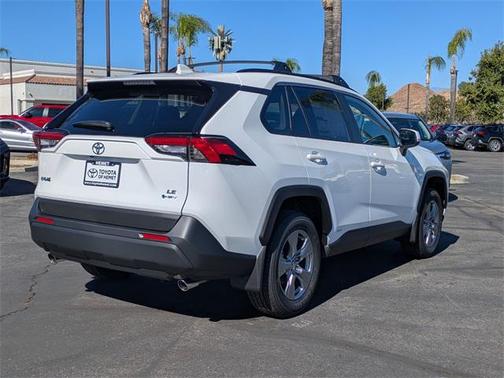 2025 Toyota RAV4 Hybrid LE