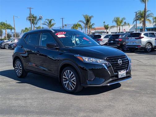 2024 Nissan Kicks SV