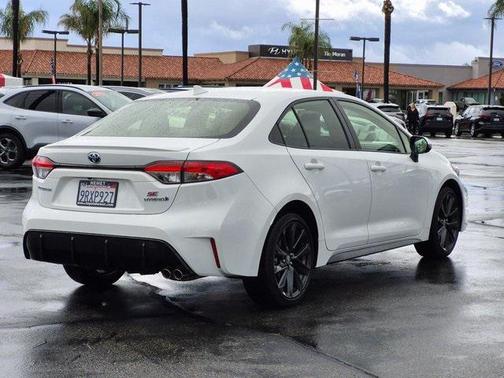 2024 Toyota Corolla Hybrid SE