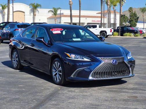 2021 Lexus ES 300h Base