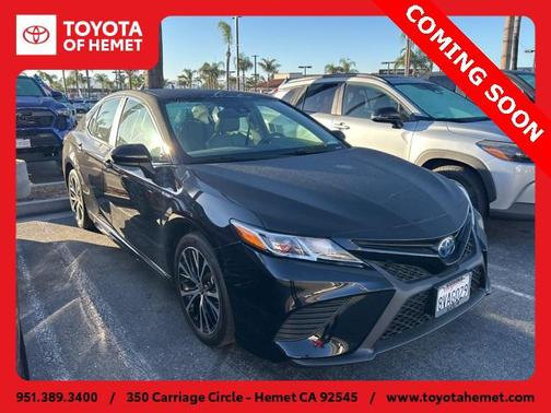 2020 Toyota Camry SE