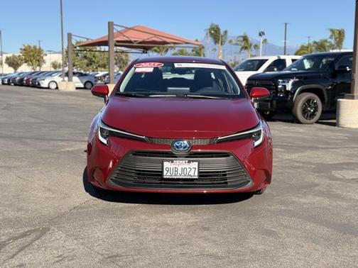 2025 Toyota Corolla Hybrid LE