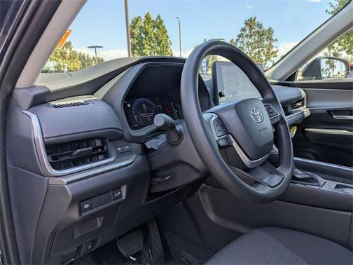 2025 Toyota Highlander LE