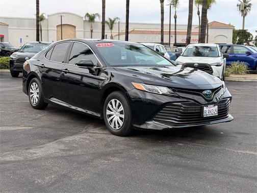 2019 Toyota Camry Hybrid LE