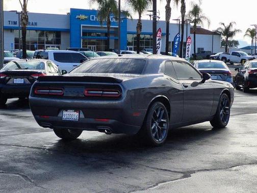2022 Dodge Challenger SXT