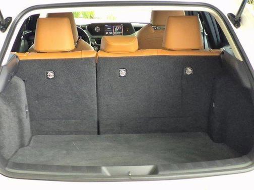 2020 Lexus UX 200 Base