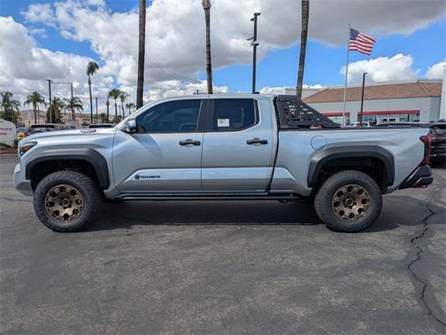 2025 Toyota Tacoma Hybrid Trailhunter
