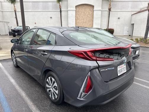 2021 Toyota Prius Prime LE