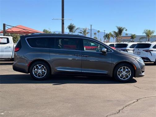 2019 Chrysler Pacifica Limited