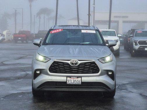 2025 Toyota Highlander XLE