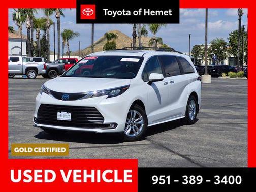 2025 Toyota Sienna XLE