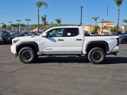 2026 Toyota Tacoma Hybrid TRD Off Road