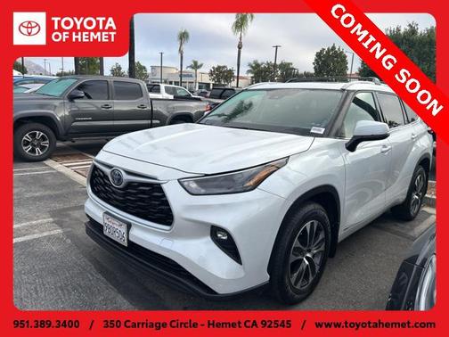 2022 Toyota Highlander Hybrid XLE