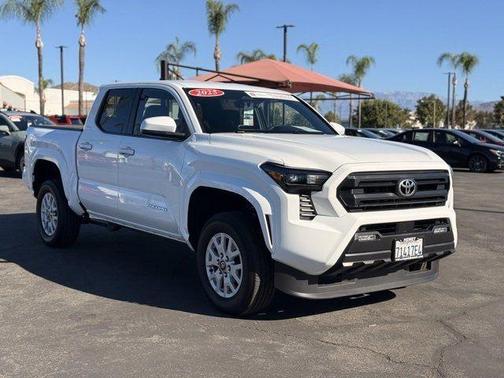 2025 Toyota Tacoma SR5