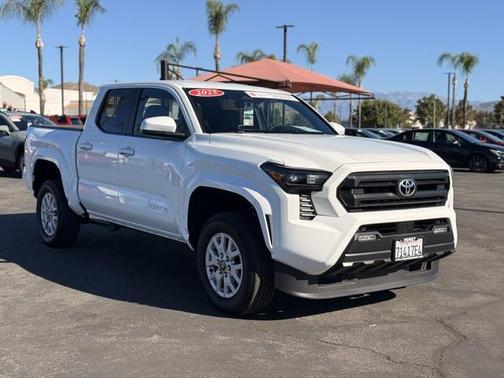 2025 Toyota Tacoma SR5