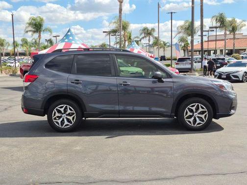 Magnetite Gray Metallic 2021 Subaru Forester Premium