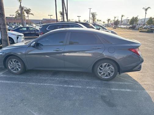 2024 Hyundai ELANTRA HEV Blue