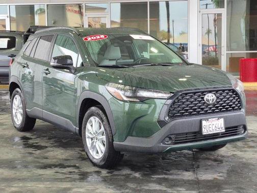 2025 Toyota Corolla Cross LE
