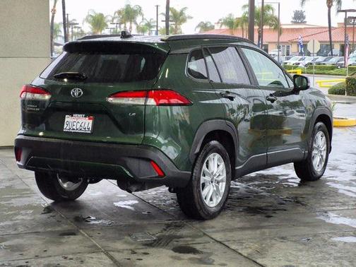 2025 Toyota Corolla Cross LE