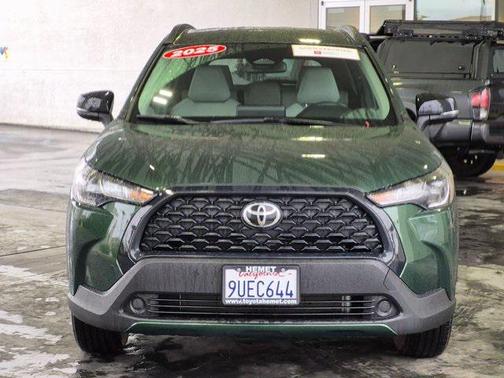 2025 Toyota Corolla Cross LE