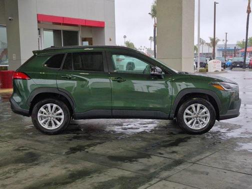 2025 Toyota Corolla Cross LE