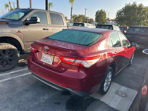 2018 Toyota Camry LE