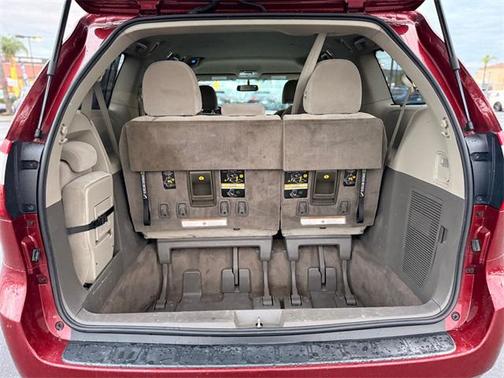 2015 Toyota Sienna LE