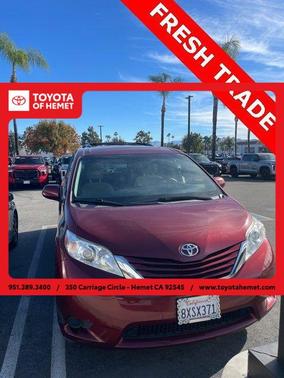 2015 Toyota Sienna LE
