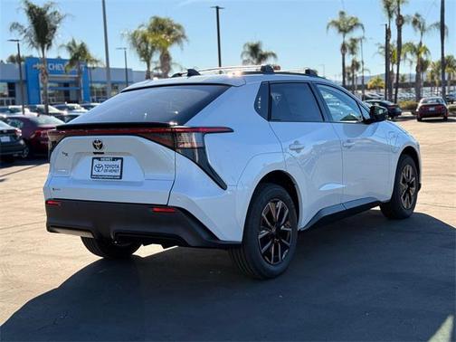 2026 Toyota bZ XLE Plus
