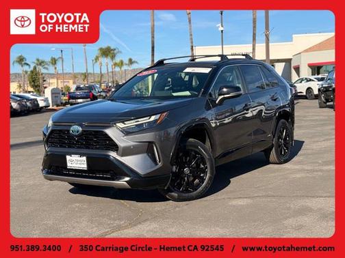 2022 Toyota RAV4 Hybrid SE