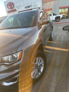 2017 Jeep Grand Cherokee Laredo