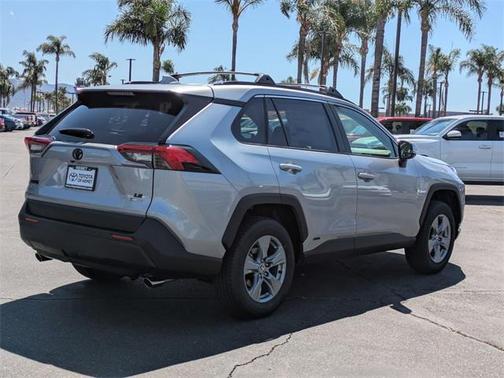 2025 Toyota RAV4 Hybrid LE